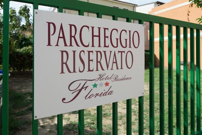 Albergo Florida Capo Rizzuto Zewnętrze zdjęcie
